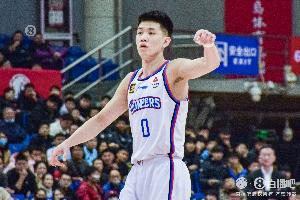 媒体人：天津向林庭谦提供满额顶薪合同 向觊觎他的球队宣示主权